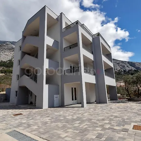Apartamento Newly Built Luka